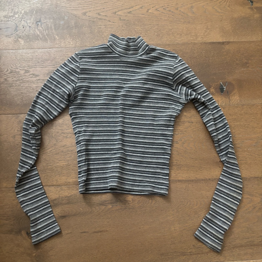 Brandy Melville black/ grey striped long sleeve turtle neck